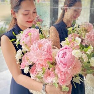 Meet your Posher, Hoàng